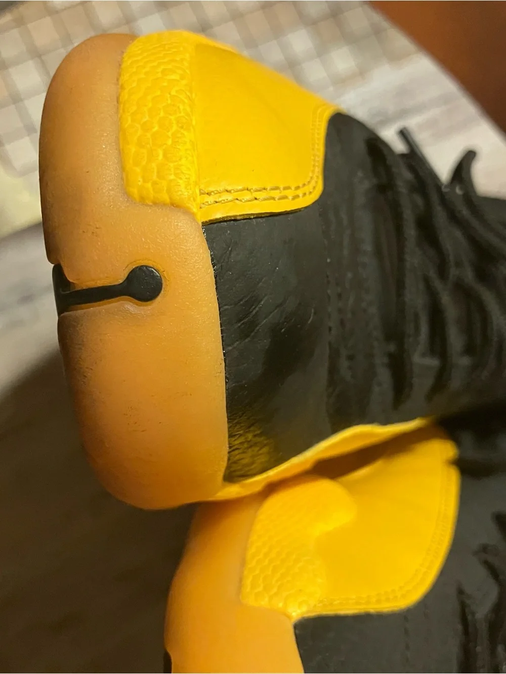 Jordan Air Jordan 12 Retro Black and University Gold Men’s Sneakers-size 10